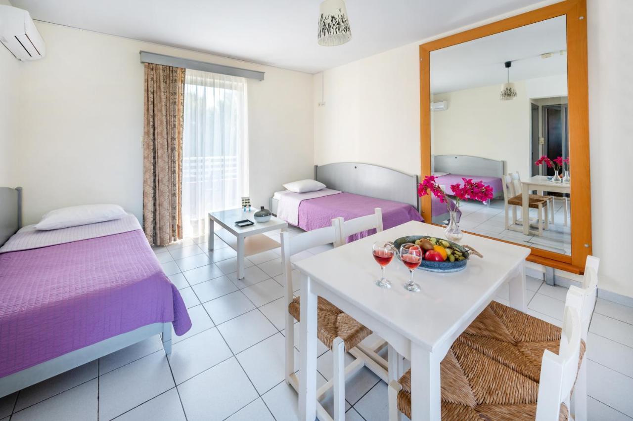 Jonathan Studio Apartments Tigkaki  Ngoại thất bức ảnh